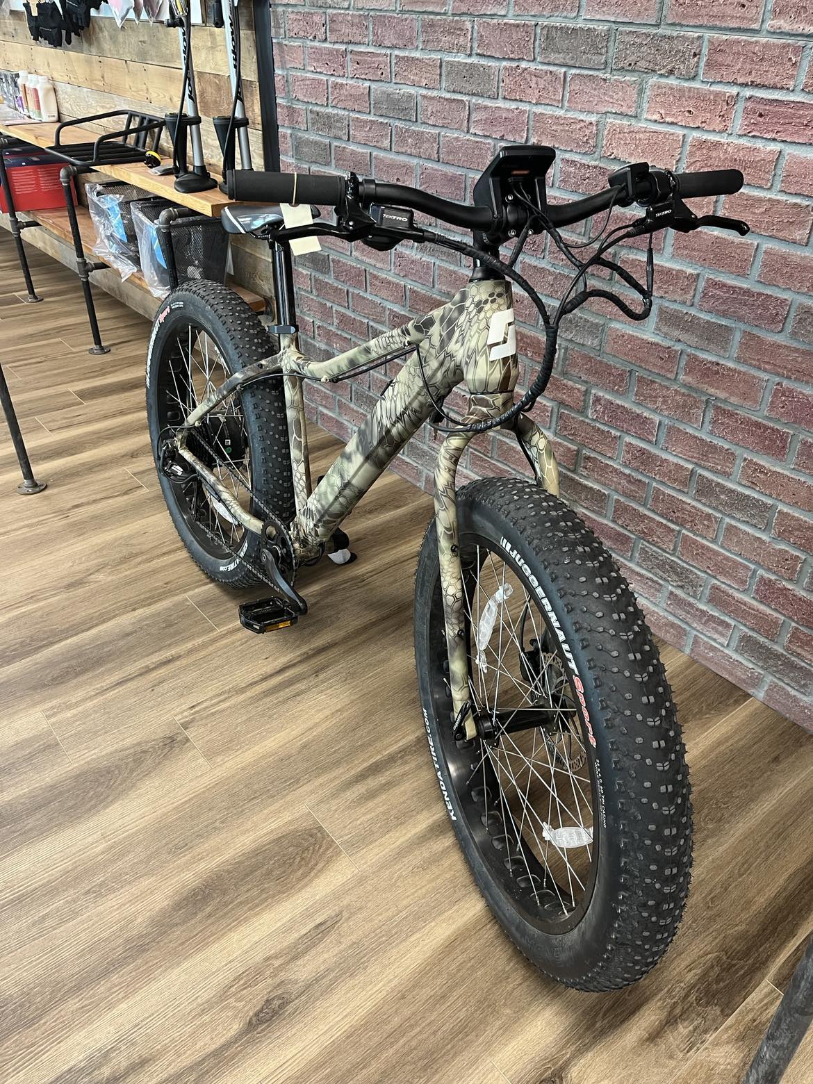 Surface604 Boar Hunter Fat Bike 2018 Demo eBikesCalgary